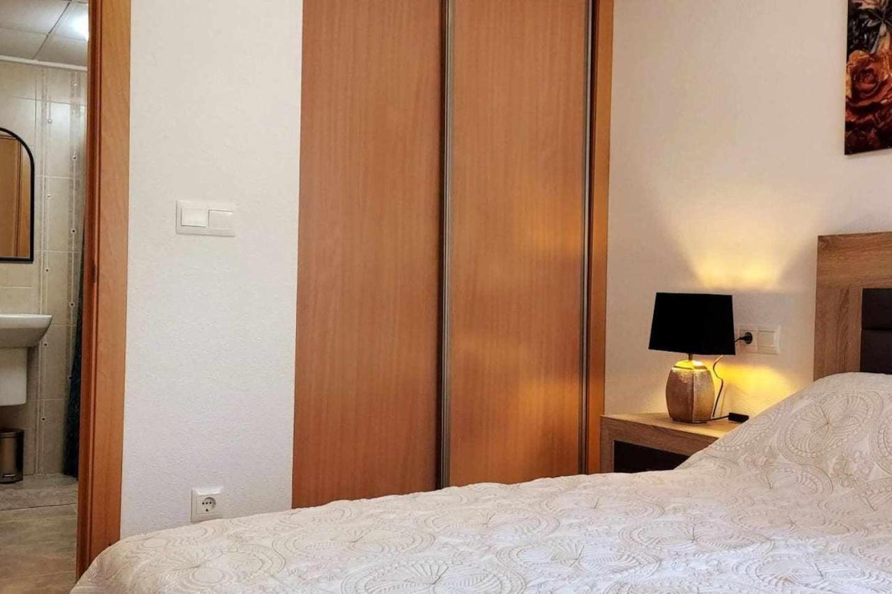 Apartamento Antina 12 En サンタ・ポラ エクステリア 写真